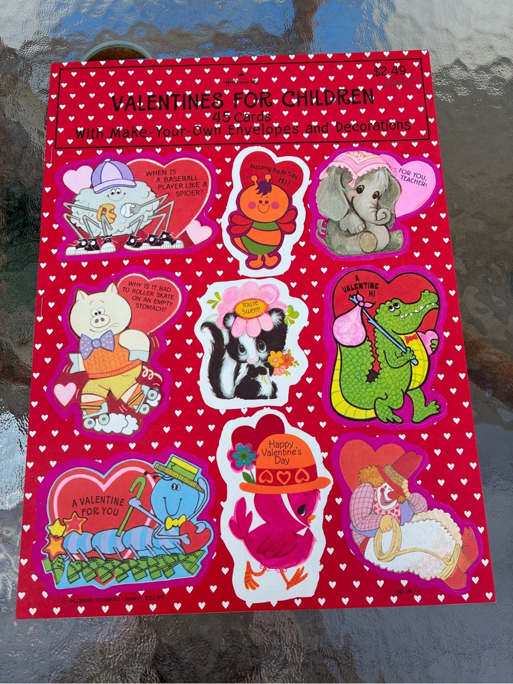 NOS Vintage 1985 Kids Valentines Book 49 Cards